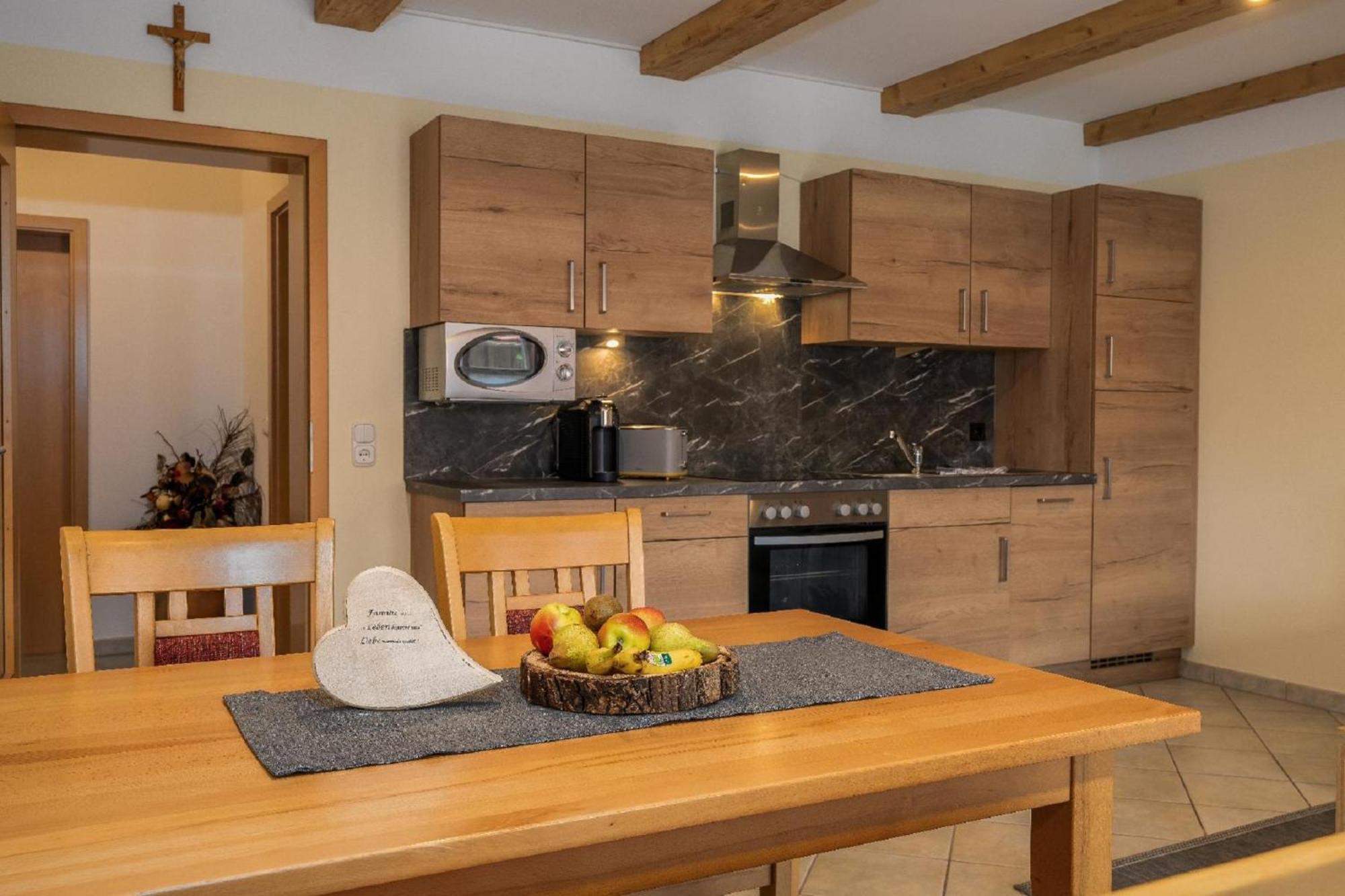 Bauernhof Suesshof Apartment Цвизел Екстериор снимка